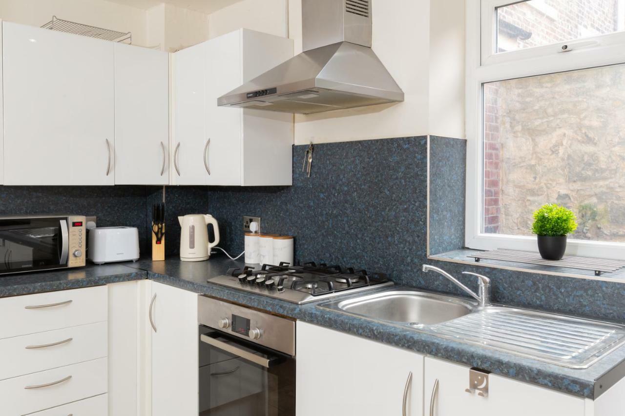 3 Bedroom Apartment Newcastle City Centre Extérieur photo