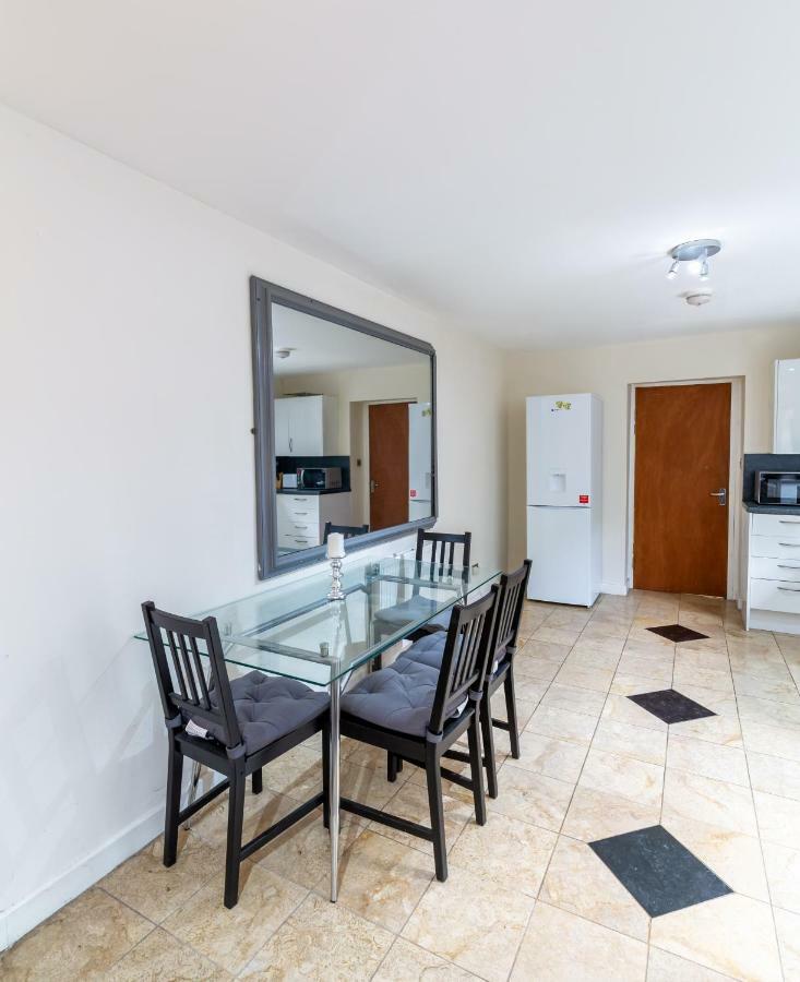 3 Bedroom Apartment Newcastle City Centre Extérieur photo